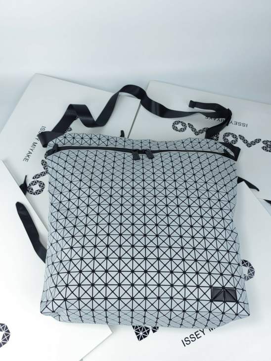Picture of Issey Miyake Handbags _SKUfw119164134fw